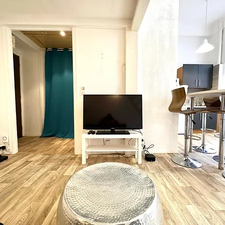 Mezzanine Sur Le Port *