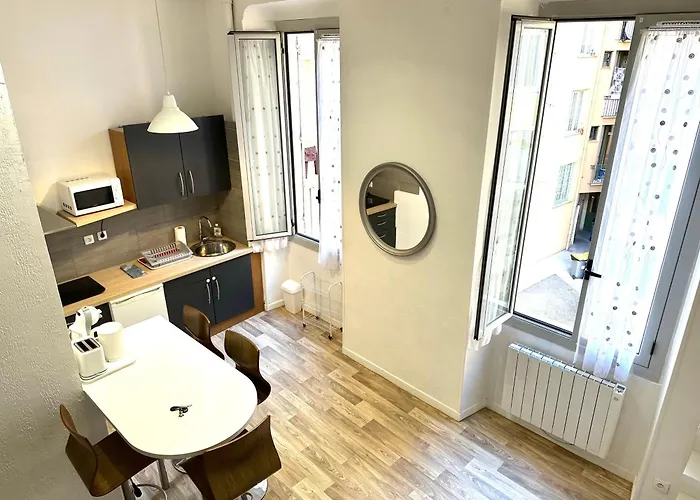 Mezzanine Sur Le Port Daire