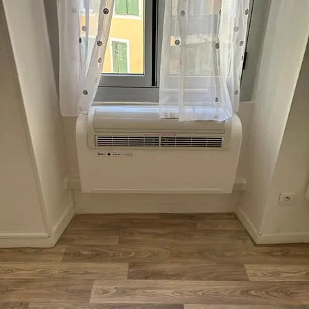 Mezzanine Sur Le Port * Nicea